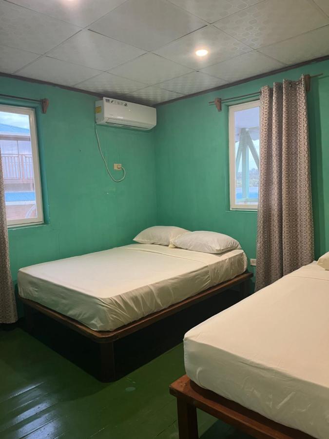 Hostal Cay Бастиментос Экстерьер фото